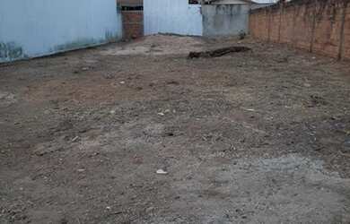 Imagem: O terreno possui 353m² de Área e está localizado em Plano