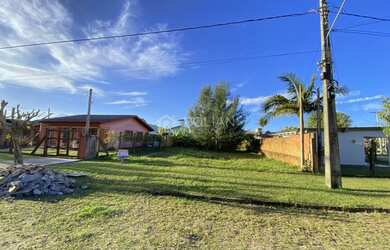 Imagem: O terreno possui 337m² de Área e está localizado em Arroio