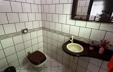 Imagem 6: Ótima casa residencial no bairro da Água Verde, próximo ao novo mercado...