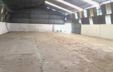 Imagem: O depósito possui 3000m² de Área e está localizado em Batistini