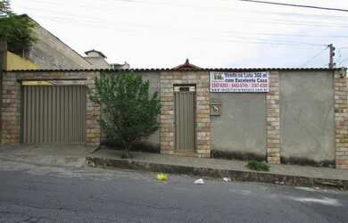 Imagem: A casa possui 3 Dormitórios, 2 Banheiros, 360m² de Área e