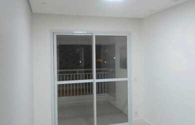 Imagem: O apartamento possui 2 Dormitórios, 1 Banheiro, 2 Vagas na