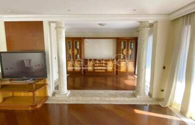 Imagem: O apartamento possui 4 Dormitórios, 5 Banheiros, 4 Vagas na