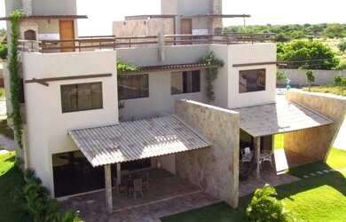 Imagem: A casa em condomínio possui 2 Dormitórios, 3 Banheiros, 2