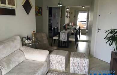 Imagem: O apartamento possui 3 Dormitórios, 2 Banheiros, 2 Vagas na