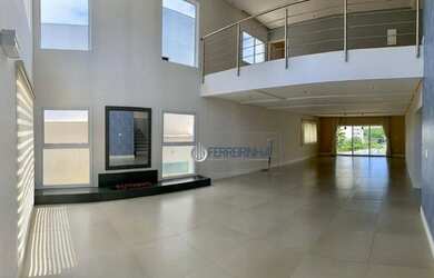 Imagem: A casa em condomínio possui 4 Dormitórios, 4 Banheiros, 5