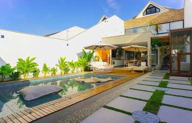 Imagem: A casa em condomínio possui 5 Dormitórios, 1 Banheiro e 314m²