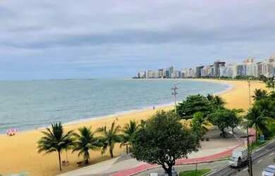 Imagem: O apartamento possui 2 Dormitórios, 2 Banheiros, 2 Vagas na