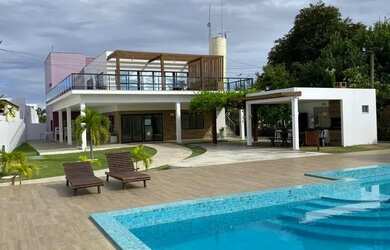 Imagem: A casa em condomínio possui 900m² de Área e está localizado