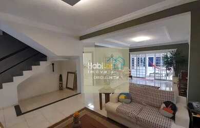 Imagem: A casa em condomínio possui 4 Dormitórios, 4 Banheiros, 4