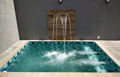 Imagem: A casa em condomínio possui 3 Dormitórios, 4 Banheiros, 4