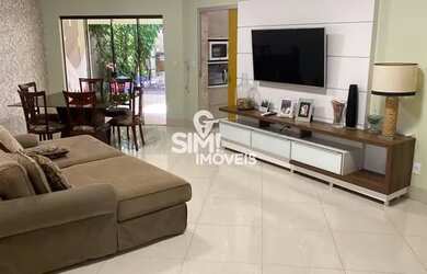 Imagem: A casa possui 2 Dormitórios, 3 Banheiros, 3 Vagas na garagem