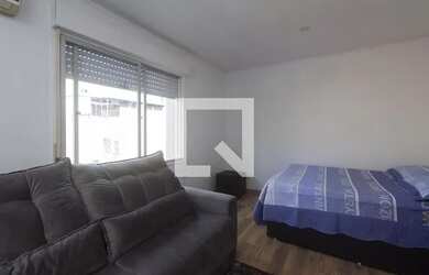 Imagem: O apartamento possui 1 Dormitório, 1 Banheiro, 1 Vaga na garagem