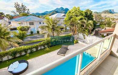 Imagem: A casa em condomínio possui 5 Dormitórios, 5 Banheiros, 5