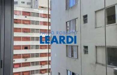 Imagem: O apartamento possui 1 Dormitório, 1 Banheiro, 50m² de Área