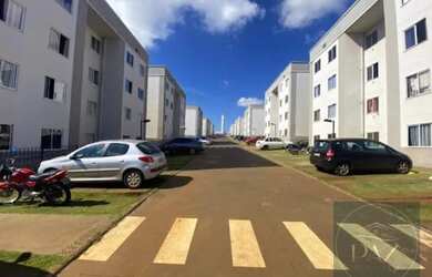 Imagem: O apartamento possui 2 Dormitórios, 1 Banheiro, 1 Vaga na garagem