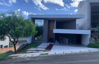 Imagem: A casa em condomínio possui 3 Dormitórios, 4 Banheiros, 5