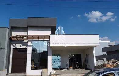 Imagem: A casa em condomínio possui 3 Dormitórios, 4 Banheiros, 4