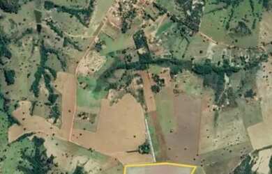 Imagem 2: FAZENDA A VENDA À APENAS 5 KM DO EMPÓRIO CASARÃO BR 060 Fazenda à...