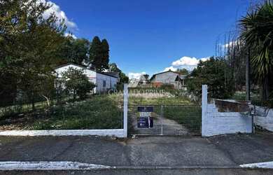 Imagem: O terreno possui 595m² de Área e está localizado em Centro