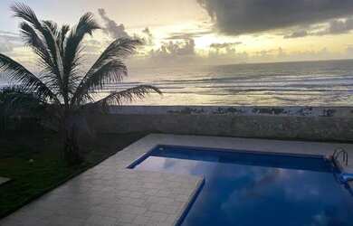 Imagem 10: Casa pé na areia com 3/4 sendo duas suítes, piscina, Praia de Ipitanga,...