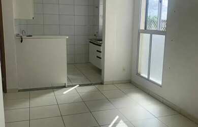 Imagem 2: Apartamento 2/4 PNE amplo 4 andar com elevador no condomínio Parque Solar...
