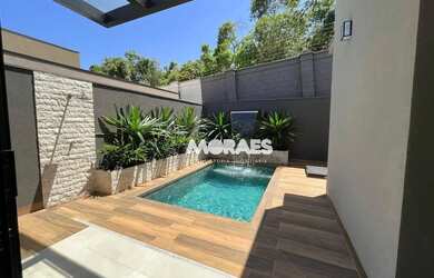 Imagem: A casa em condomínio possui 3 Dormitórios, 5 Banheiros, 2