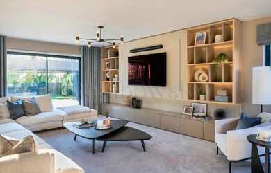 Imagem 3: CASA JARDIM PERNAMBUCO. Piscina, Churrasqueira, 500m² de Áreae2 Vagas...