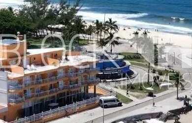 Imagem: O apartamento na cobertura possui 4 Dormitórios, 5 Banheiros