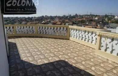 Imagem: A casa possui 3 Dormitórios, 4 Banheiros, 3 Vagas na garagem