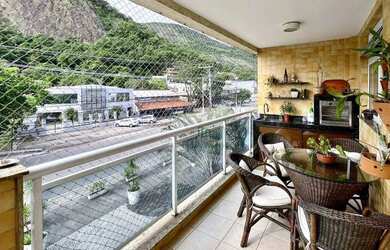 Imagem: O apartamento possui 3 Dormitórios, 4 Banheiros, 2 Vagas na