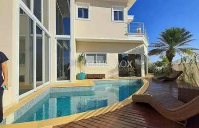 Imagem: A casa em condomínio possui 3 Dormitórios, 5 Banheiros, 4