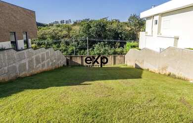 Imagem: O terreno possui 560m² de Área e está localizado em Alphaville