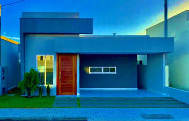 Imagem: A casa possui 3 Dormitórios e está localizado em Centro, Parnamirim