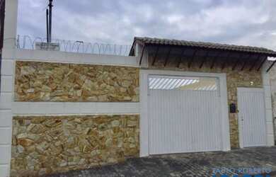 Imagem: A casa em condomínio possui 2 Dormitórios, 2 Banheiros, 1