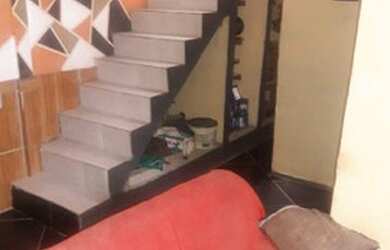 Imagem: A casa possui 2 Dormitórios, 2 Banheiros, 75.000m² de Área