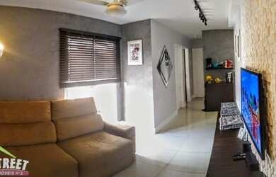 Imagem: O apartamento possui 3 Dormitórios, 1 Banheiro, 1 Vaga na garagem