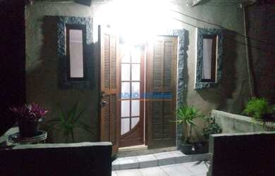 Imagem: A casa possui 3 Dormitórios, 1 Banheiro, 66m² de Área e