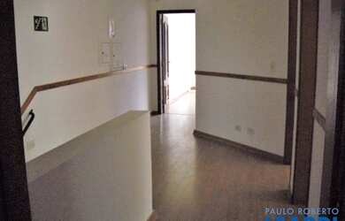 Imagem: O depósito possui 1 Vaga na garagem, 150m² de Área e está