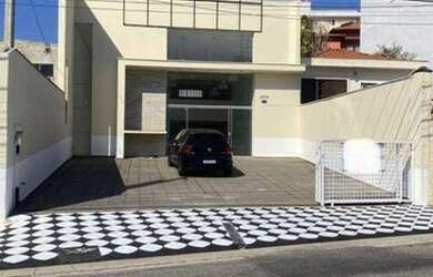 Imagem: O depósito possui 1 Vaga na garagem, 295m² de Área e está