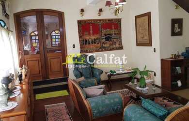 Imagem: A casa possui 3 Dormitórios, 5 Banheiros, 5 Vagas na garagem