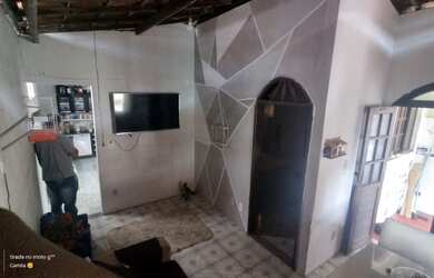 Imagem: A casa possui 2 Dormitórios, 2 Banheiros, Churrasqueira, Varanda