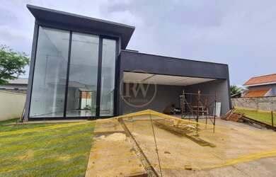 Imagem: A casa em condomínio possui 3 Dormitórios, 5 Banheiros, 3