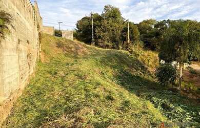 Imagem: O terreno possui 595m² de Área e está localizado em Jardim