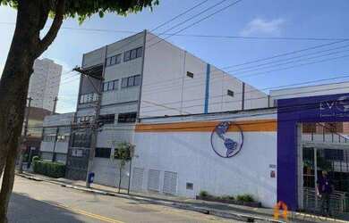 Imagem: O depósito possui 1000m² de Área e está localizado em Santa