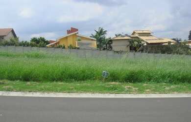 Imagem: O terreno possui 500m² de Área e está localizado em Jardim