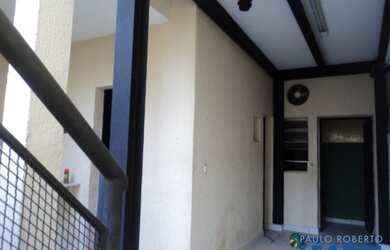 Imagem: O depósito possui 2 Vagas na garagem e 450m² de Área e está