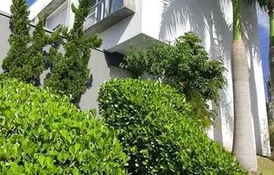 Imagem: A casa em condomínio possui 4 Dormitórios, 5 Banheiros, 2