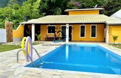 Imagem: A casa em condomínio possui 4 Dormitórios, 5 Banheiros, 4