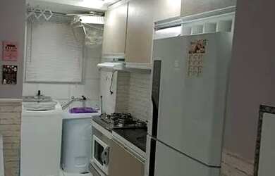 Imagem: O apartamento possui 2 Dormitórios, 1 Banheiro, 1 Vaga na garagem